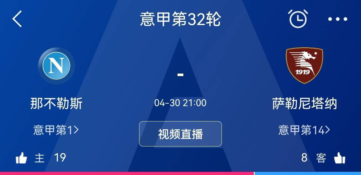 而他也确切做到了这一点，影片中他营建了三个迥然分歧的世界，一个是湿润拥堵，布满夸大中国元素的殖平易近地；一个是楼宇交织，遍及将来元素的英联邦；还有被化学战争污染后的，破败冷落的人类禁区。